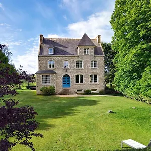Bed & Breakfast Maison Boulvern, Plomodiern